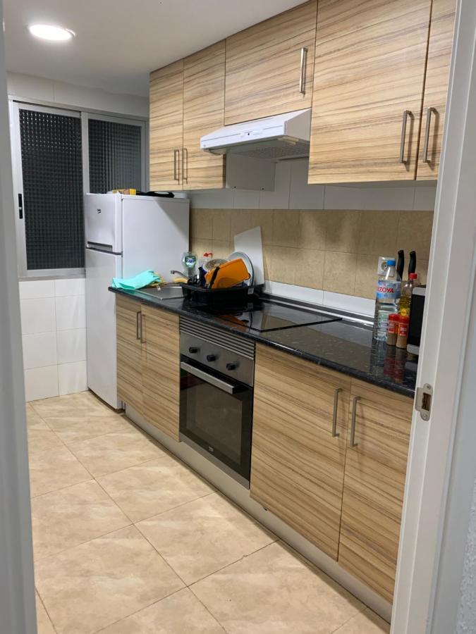 Habitacion En Piso Compartido Cerca A Ciudad De Las Artes Y Las Ciencias Валенсия Екстериор снимка